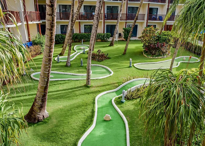 The Reef Coco & Playa del Carmen
