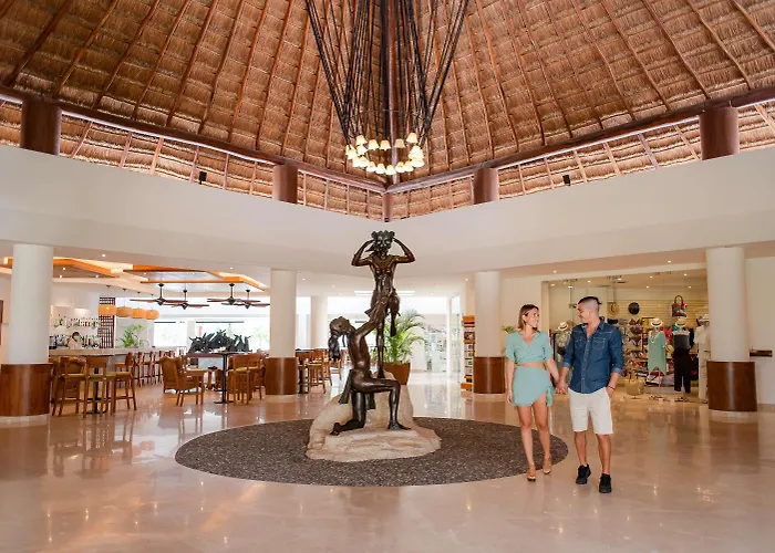 The Reef Coco & Playa del Carmen