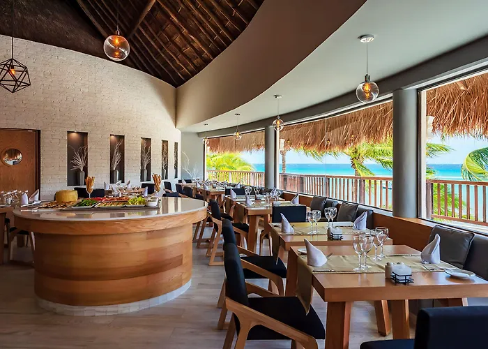 The Reef Coco & Playa del Carmen