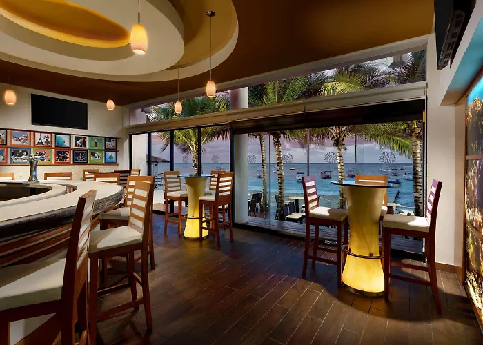 Resort The Reef Coco &