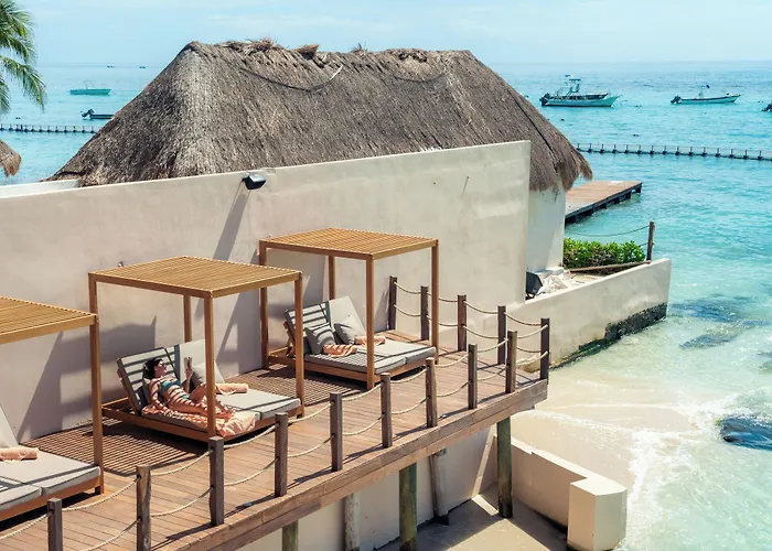 Resort The Reef Coco &